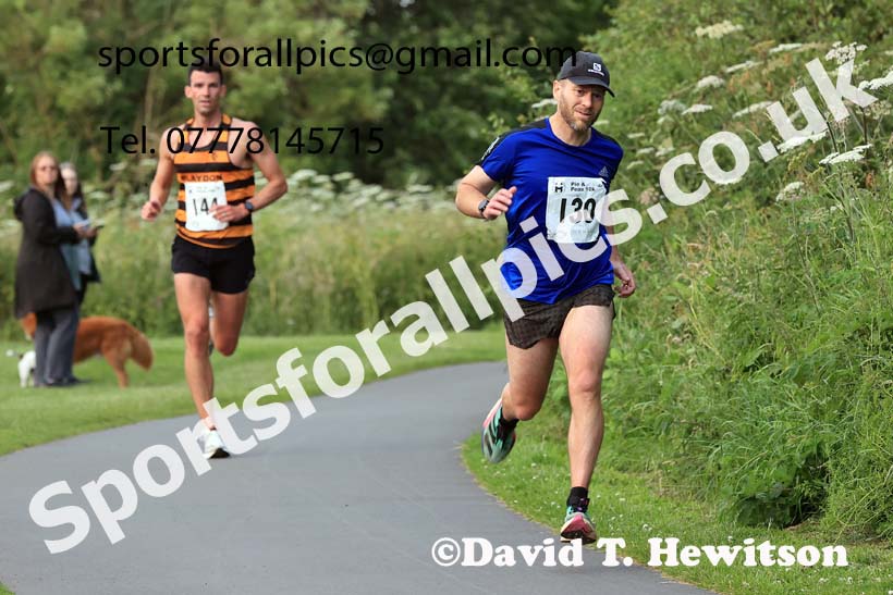 The 2024 Tynedale Pie n Peas 10k Road Race, Ovington to Low Prudhoe Country Park, Northumberland.  Photo: David T. Hewitson/Sports for All Pics